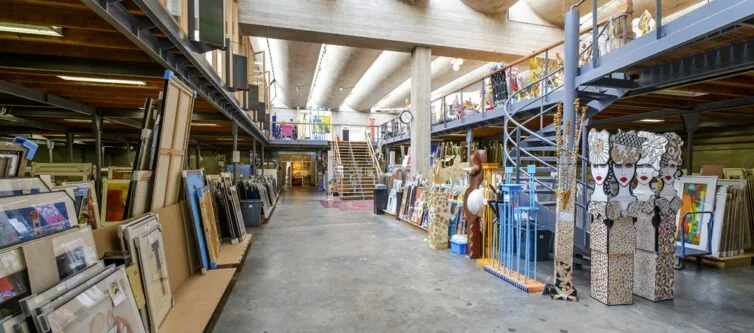 Fine Art Artwork storage warehouse Fine Art Storage